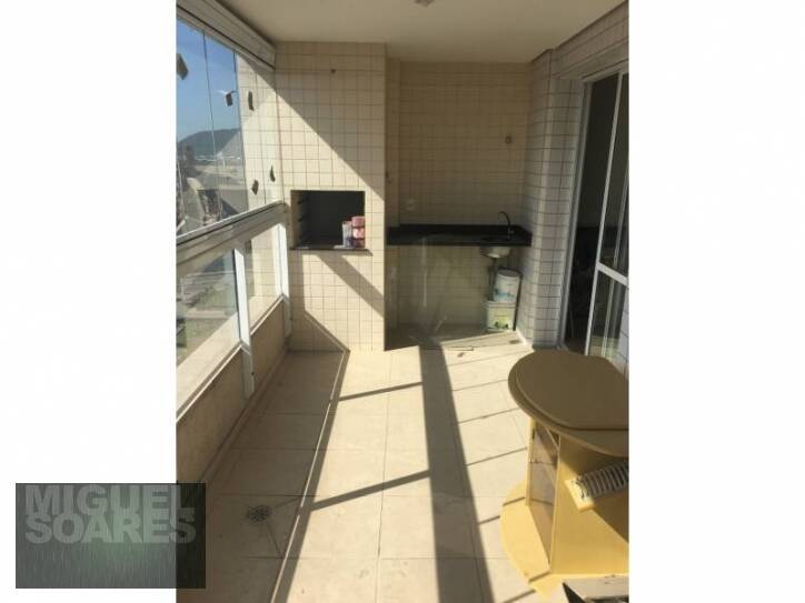 Apartamento à venda com 2 quartos, 94m² - Foto 20