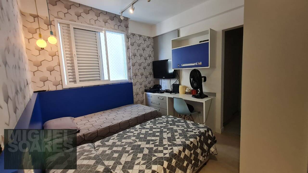 Apartamento à venda com 3 quartos, 190m² - Foto 17