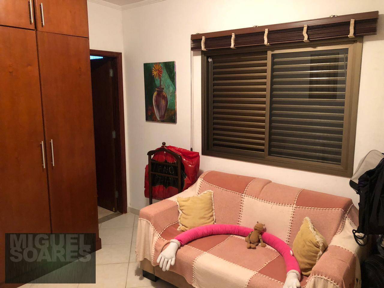 Casa à venda com 3 quartos, 280m² - Foto 8