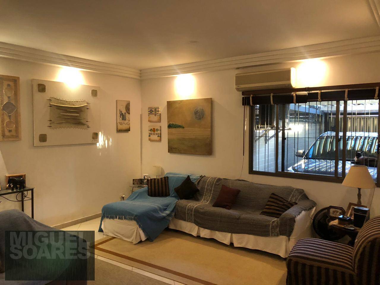 Casa à venda com 3 quartos, 280m² - Foto 4