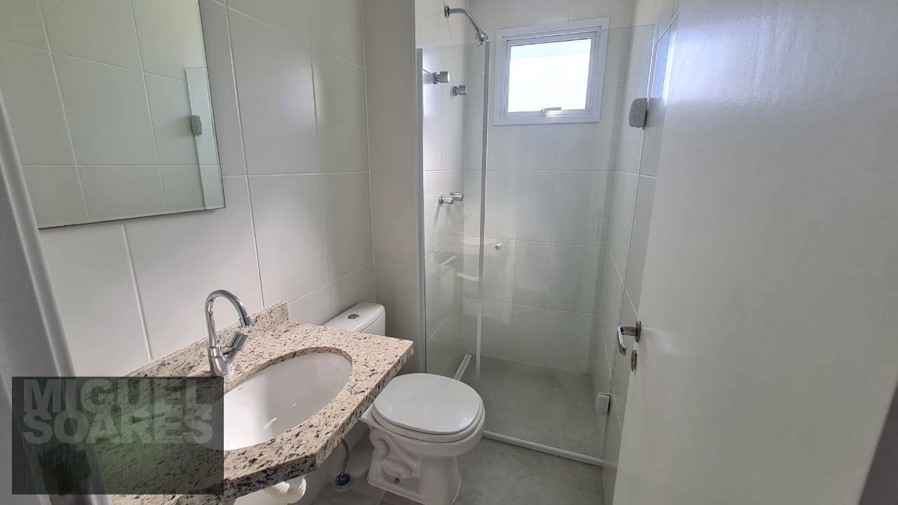 Apartamento à venda com 2 quartos, 66m² - Foto 13