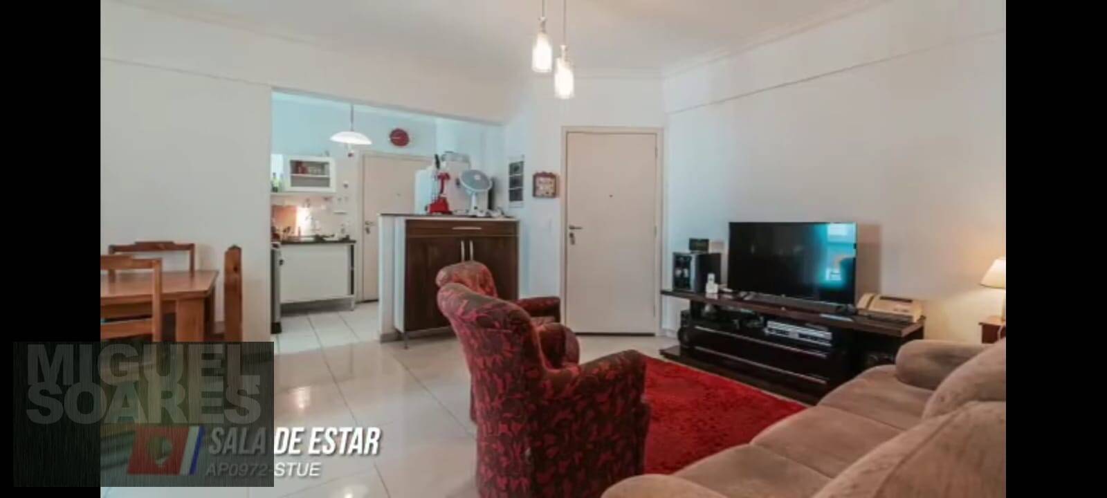 Apartamento à venda com 3 quartos, 94m² - Foto 2