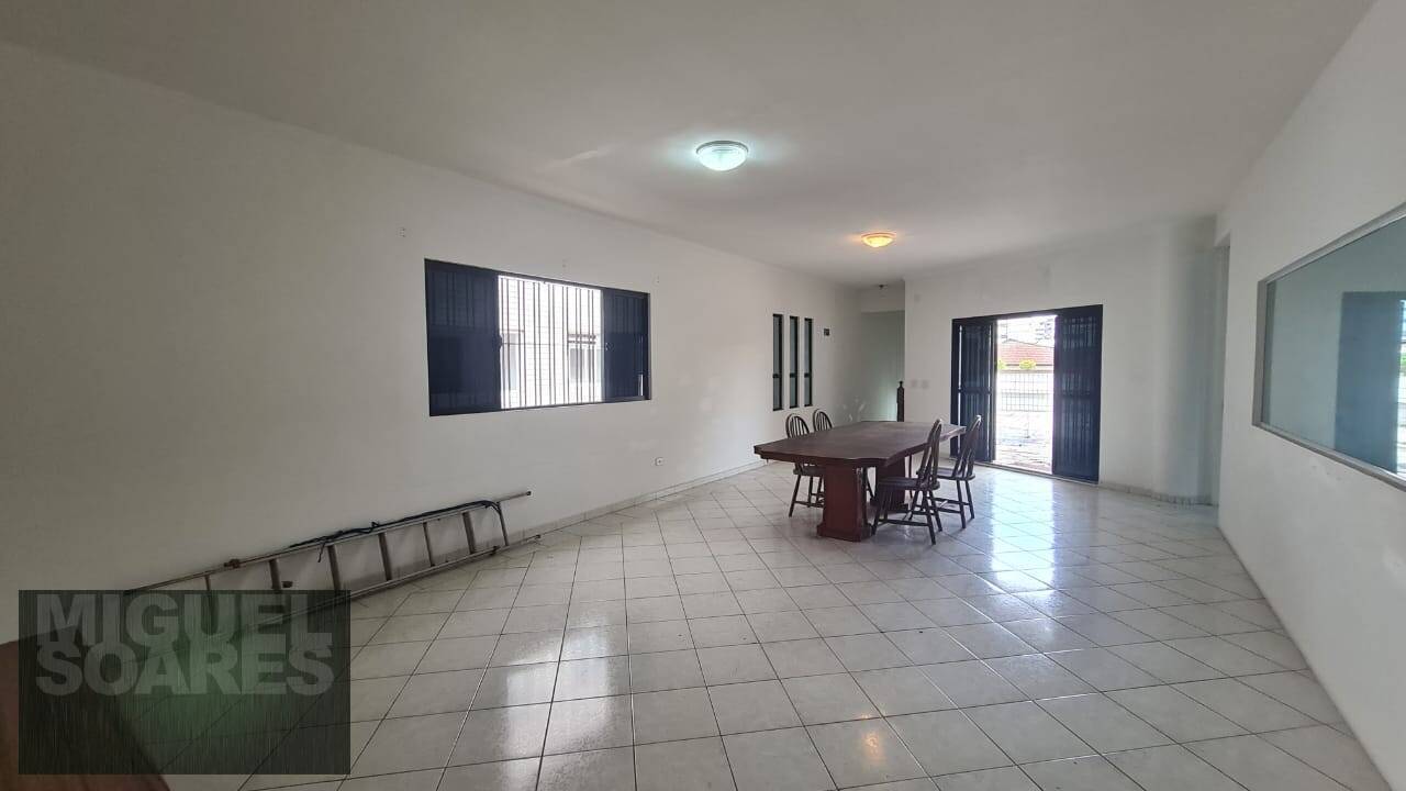 Casa à venda e aluguel com 5 quartos, 357m² - Foto 14