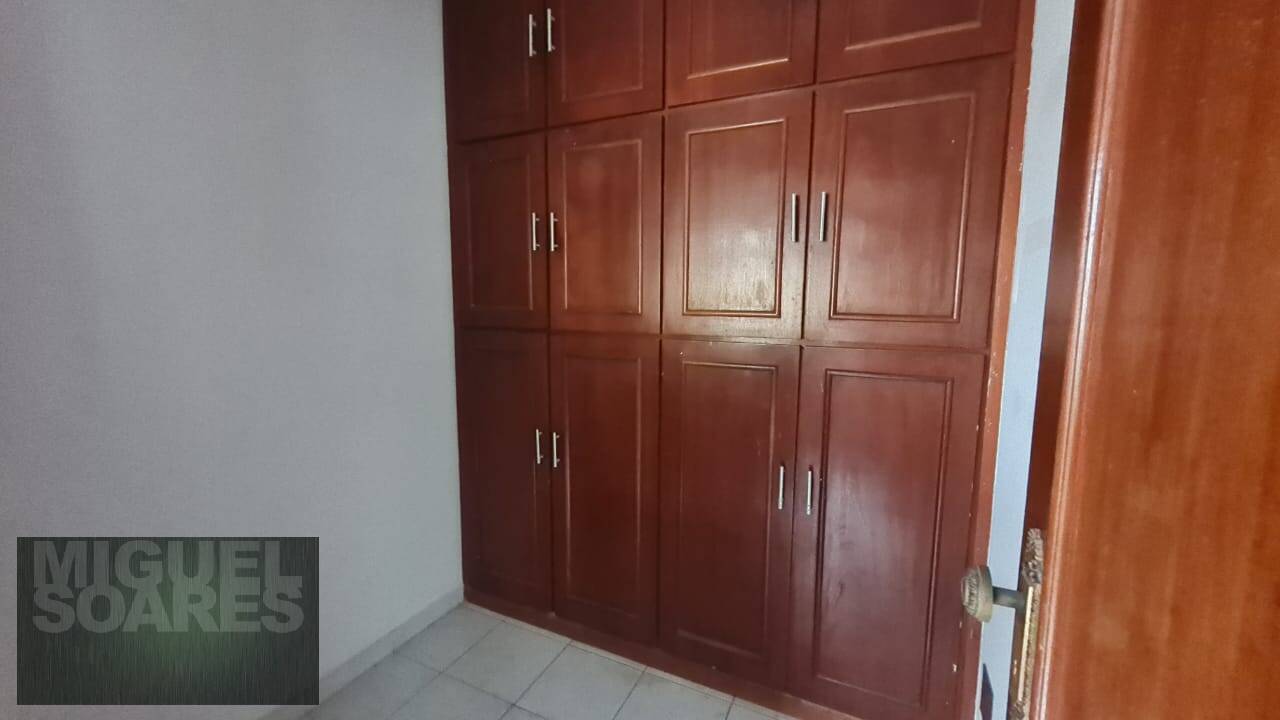 Casa à venda e aluguel com 5 quartos, 357m² - Foto 29