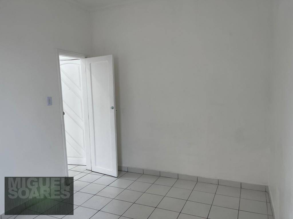 Apartamento à venda com 1 quarto, 30m² - Foto 8