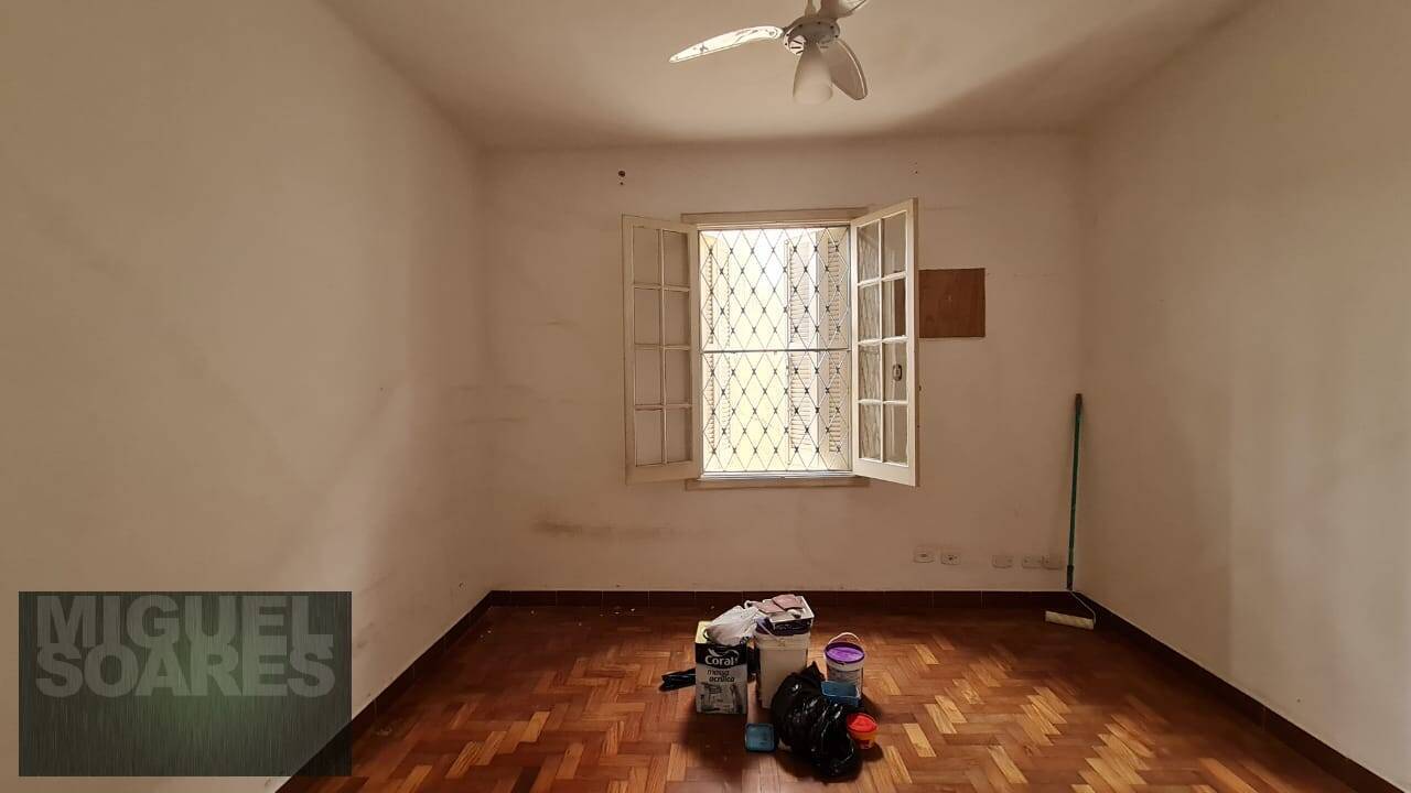 Casa à venda e aluguel com 8 quartos, 295m² - Foto 14