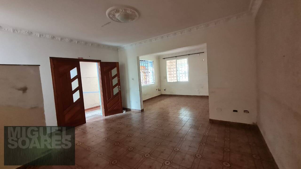 Casa à venda e aluguel com 8 quartos, 295m² - Foto 18