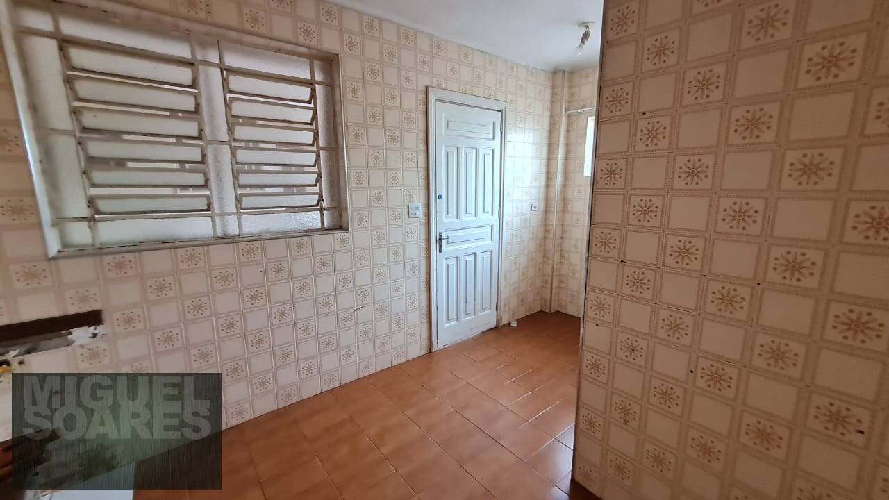 Casa à venda e aluguel com 8 quartos, 295m² - Foto 27