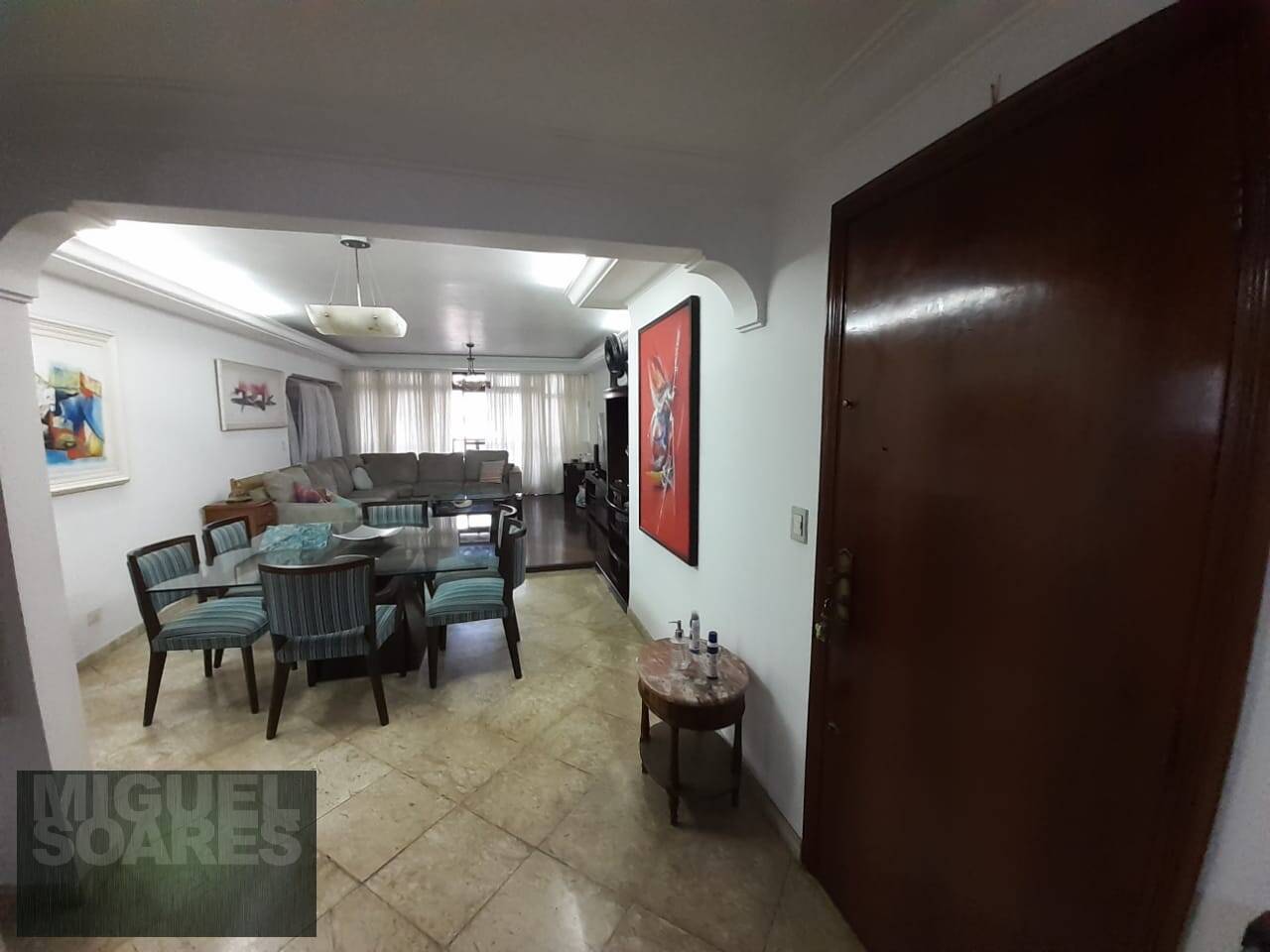 Apartamento à venda com 3 quartos, 197m² - Foto 4