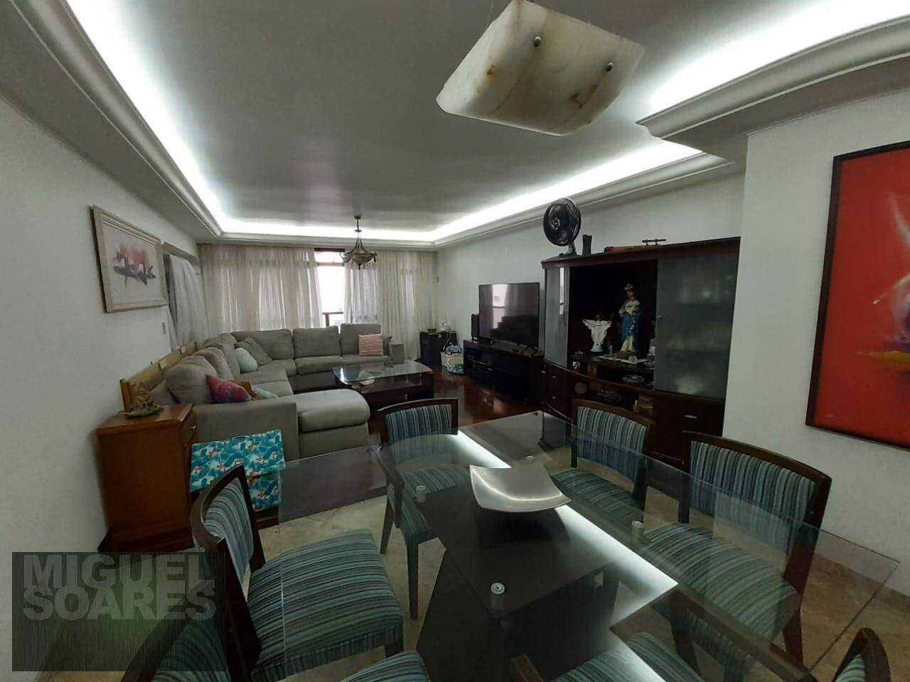 Apartamento à venda com 3 quartos, 197m² - Foto 1