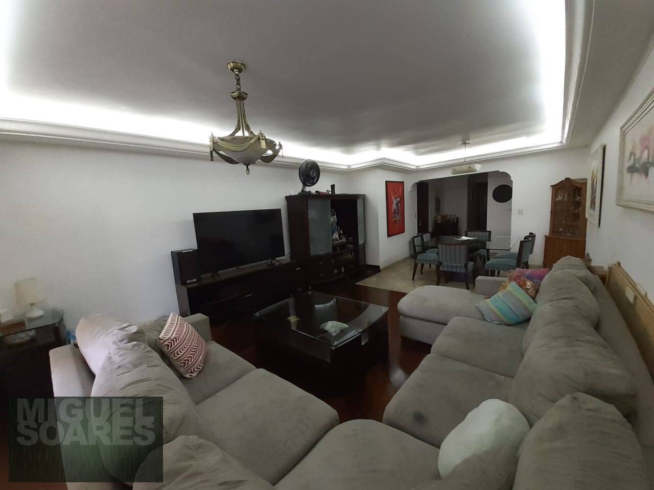 Apartamento à venda com 3 quartos, 197m² - Foto 29