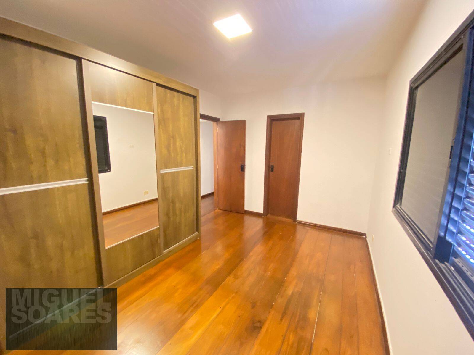 Apartamento à venda e aluguel com 4 quartos, 240m² - Foto 12