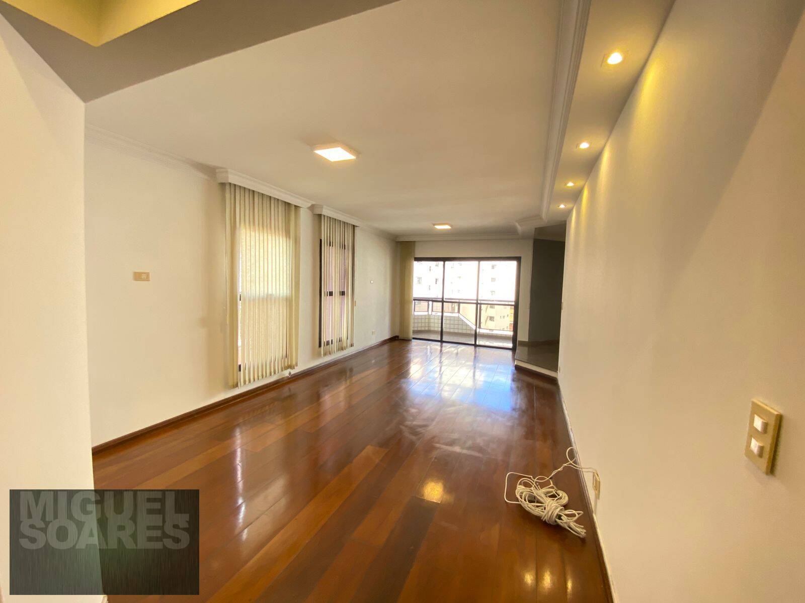 Apartamento à venda e aluguel com 4 quartos, 240m² - Foto 21