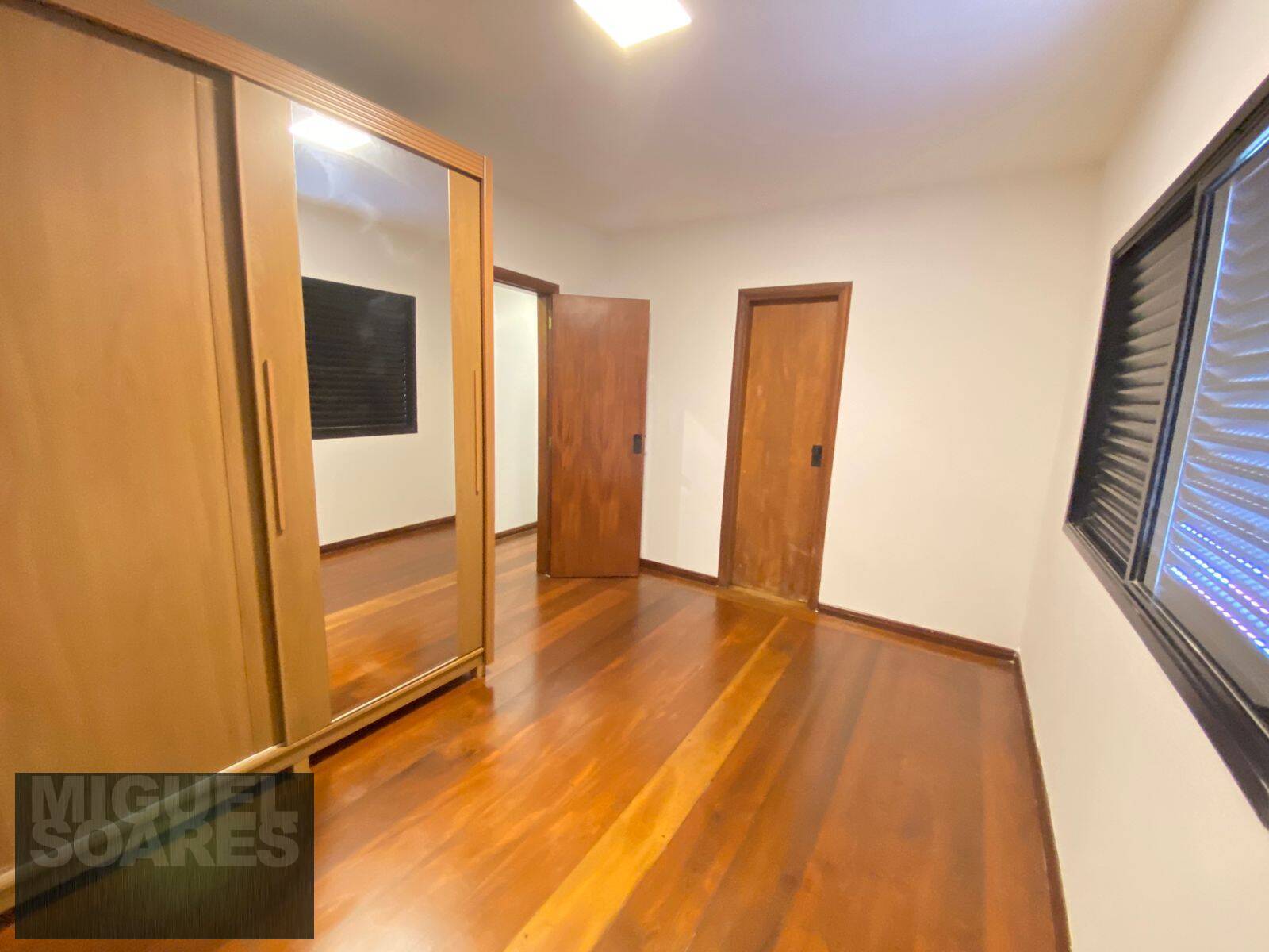 Apartamento à venda e aluguel com 4 quartos, 240m² - Foto 30