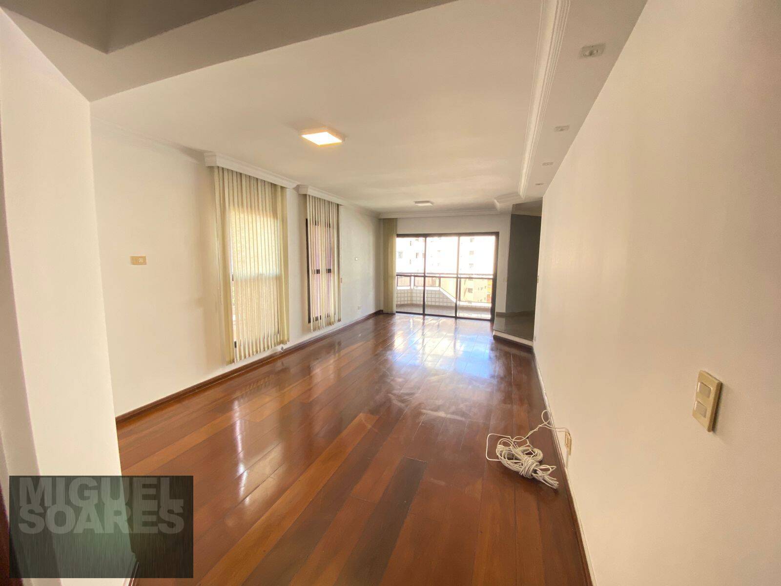 Apartamento à venda e aluguel com 4 quartos, 240m² - Foto 33