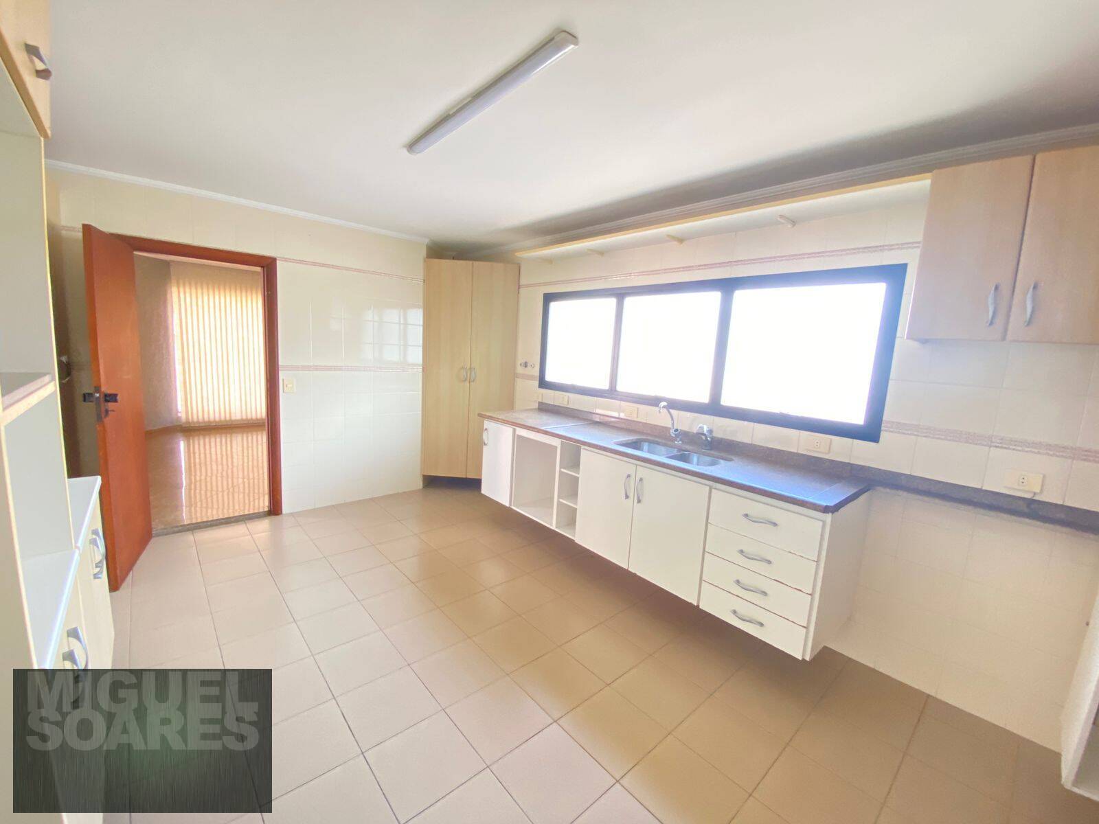 Apartamento à venda e aluguel com 4 quartos, 240m² - Foto 38