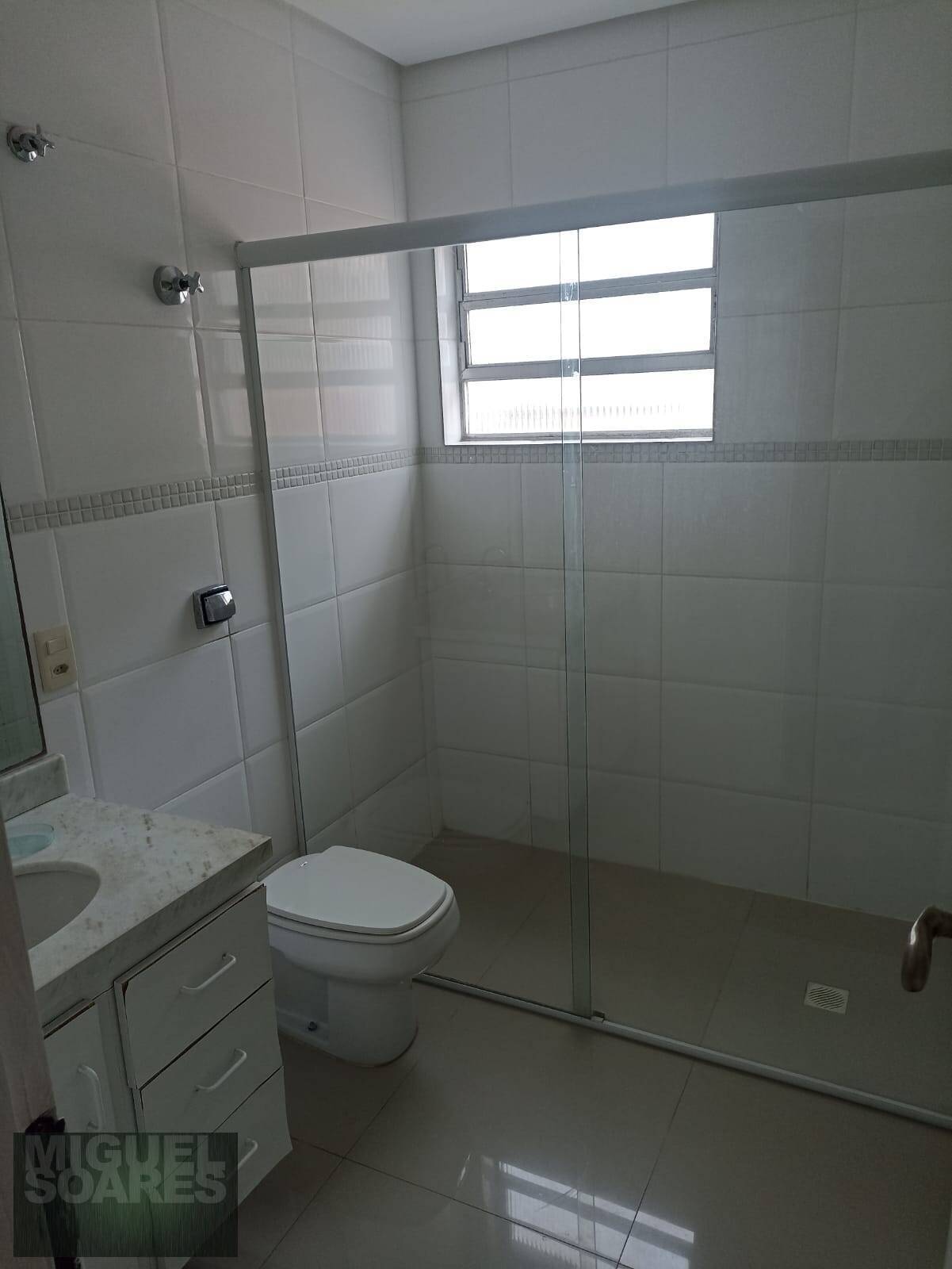 Apartamento à venda com 3 quartos, 140m² - Foto 11