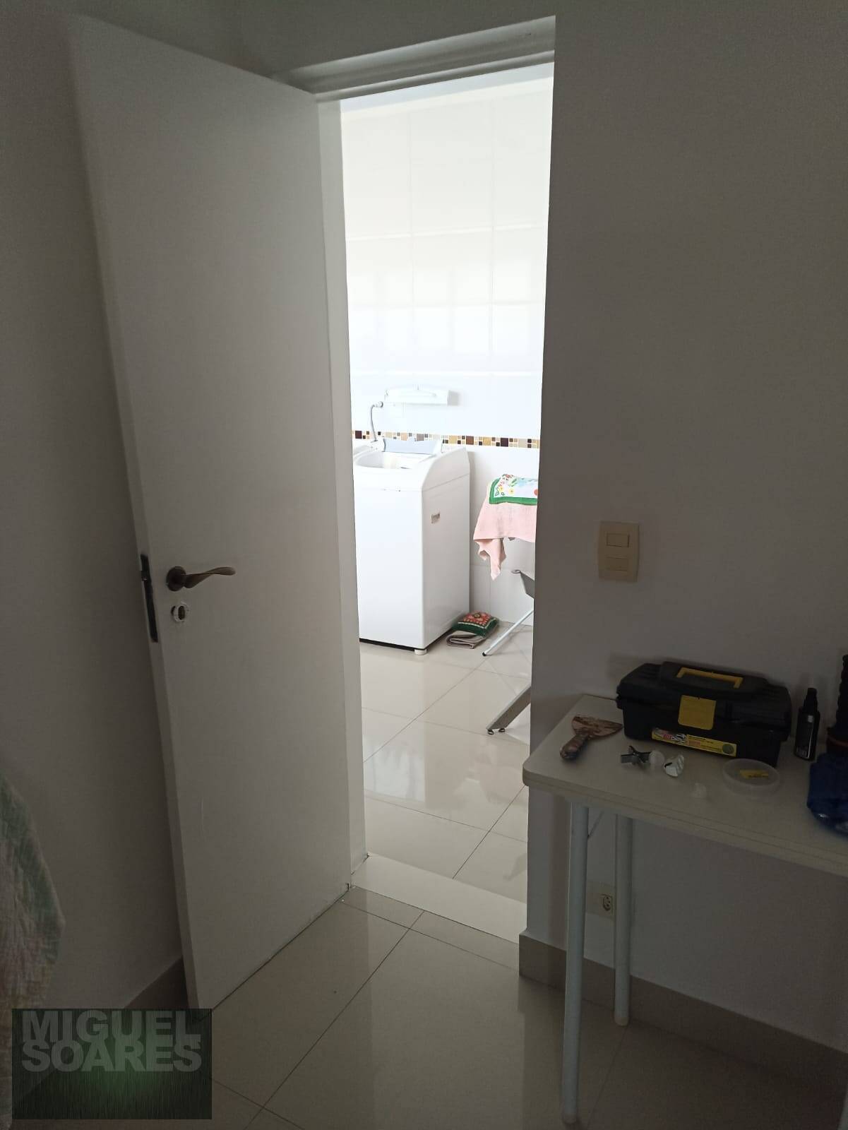 Apartamento à venda com 3 quartos, 140m² - Foto 7