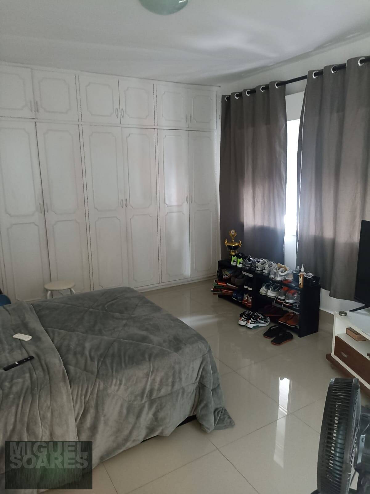 Apartamento à venda com 3 quartos, 140m² - Foto 18