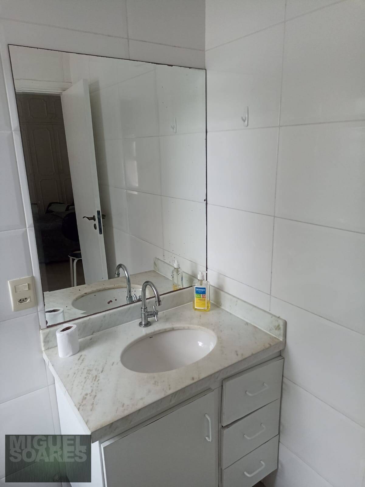 Apartamento à venda com 3 quartos, 140m² - Foto 22