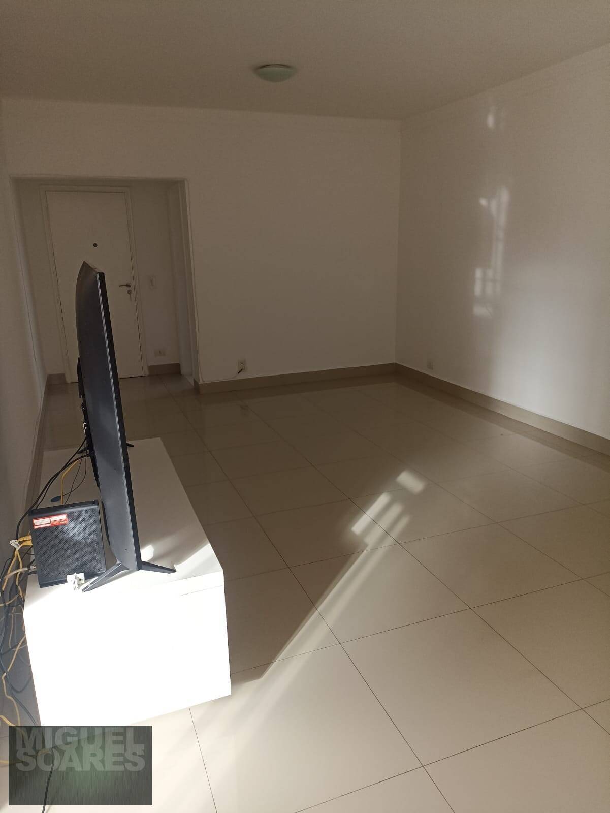 Apartamento à venda com 3 quartos, 140m² - Foto 29