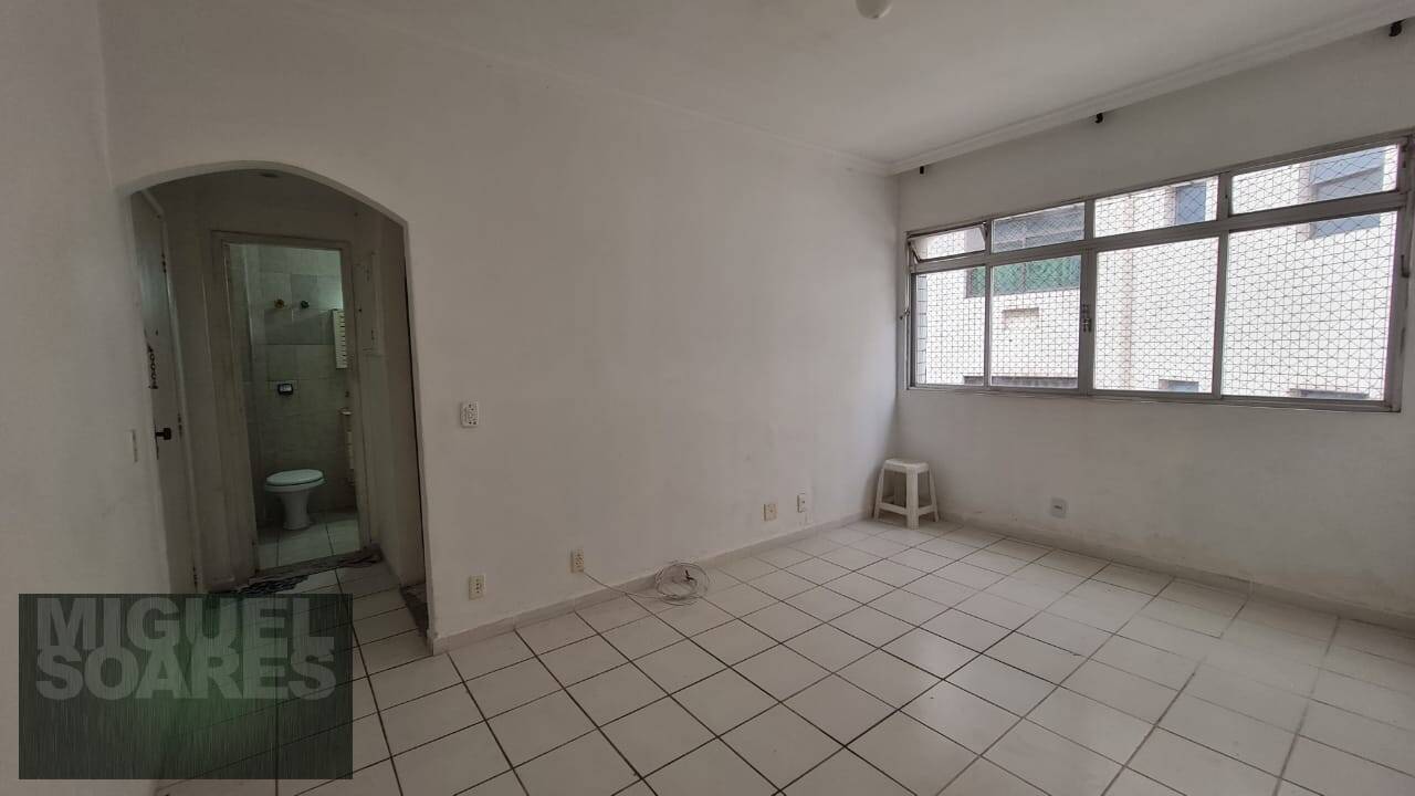 Apartamento à venda com 1 quarto, 58m² - Foto 2