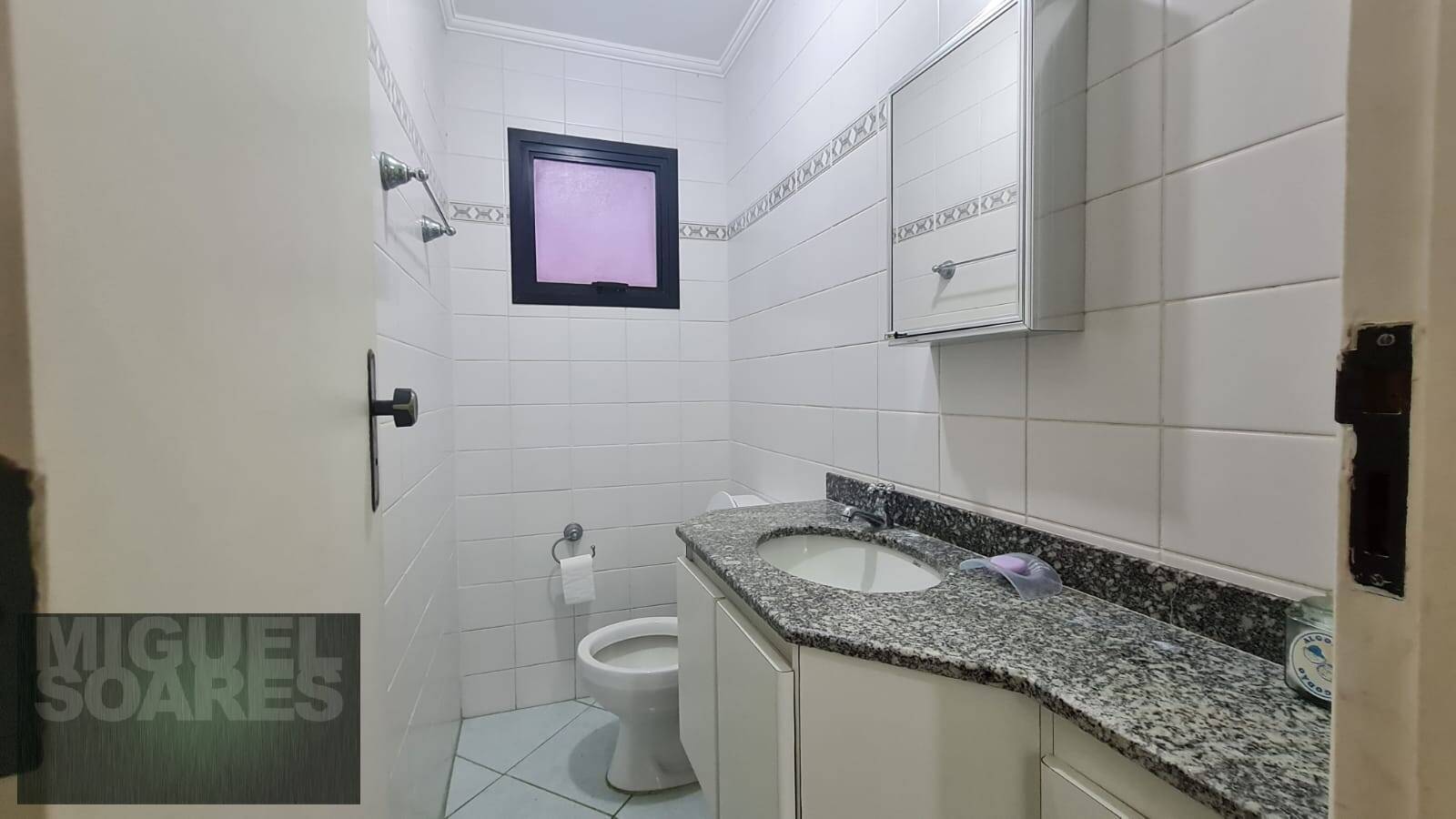 Apartamento à venda com 2 quartos, 100m² - Foto 17