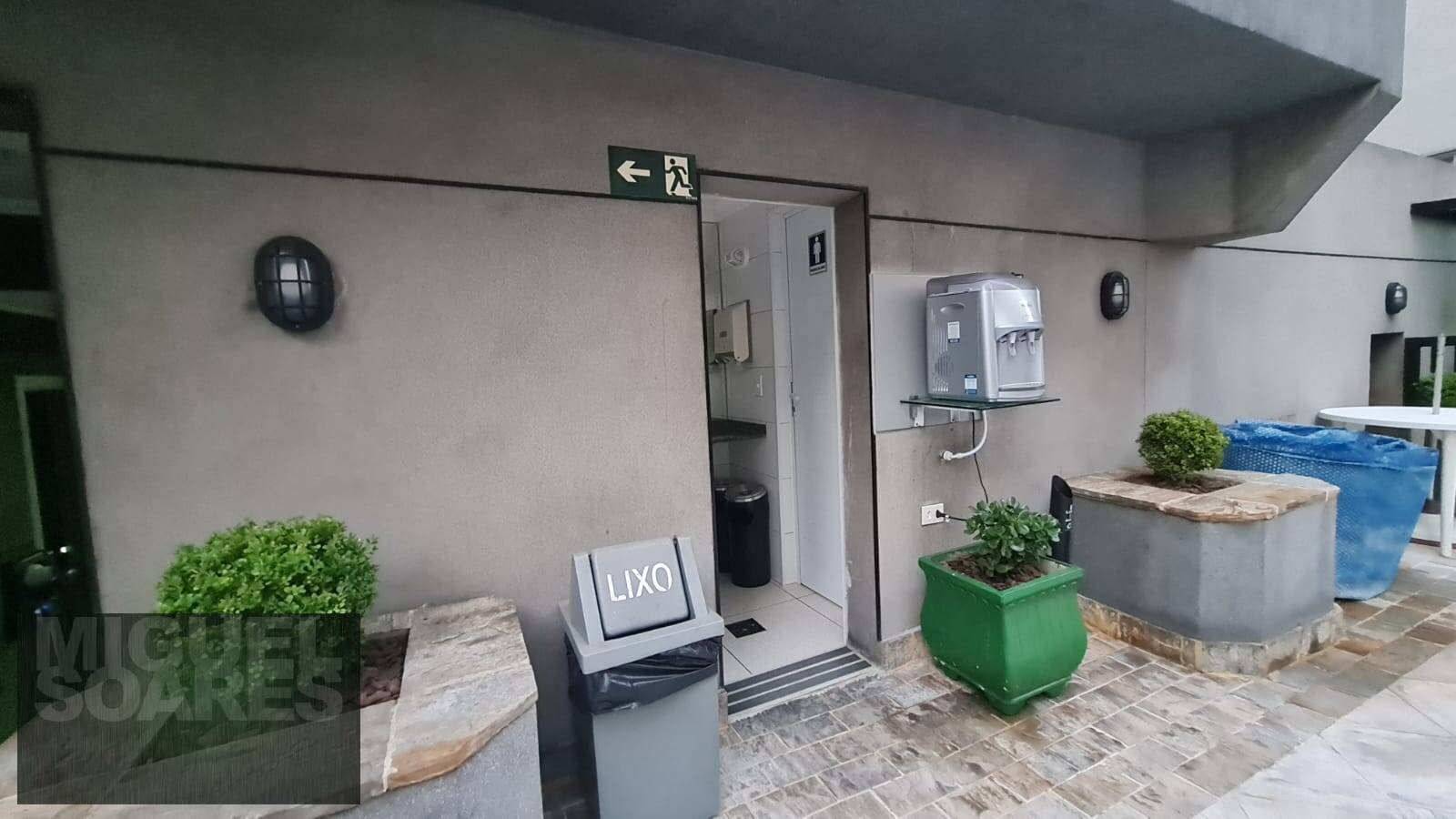 Apartamento à venda com 2 quartos, 100m² - Foto 19