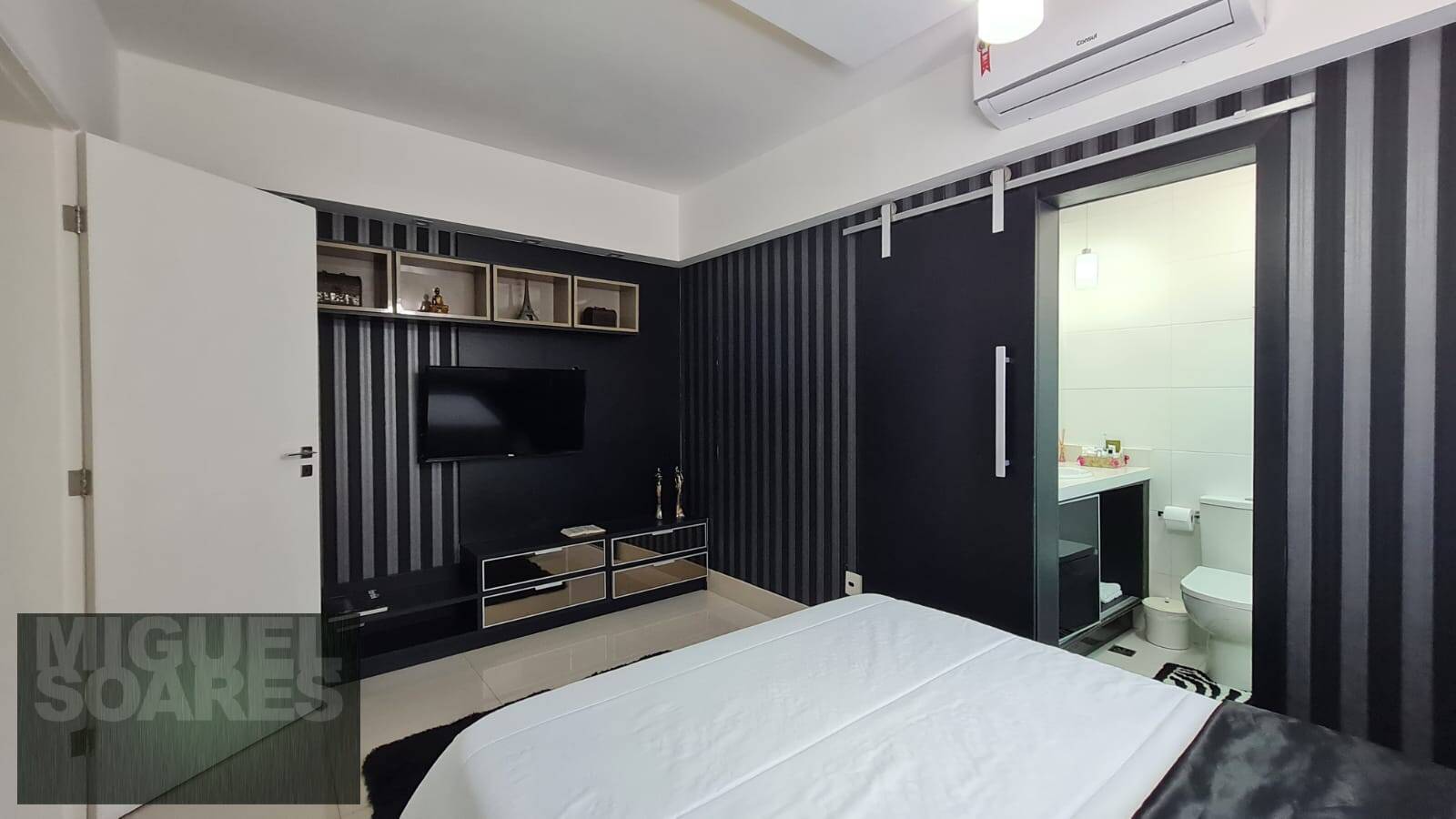 Cobertura à venda com 3 quartos, 400m² - Foto 32