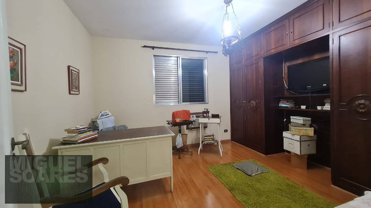 Casa à venda com 4 quartos, 320m² - Foto 32