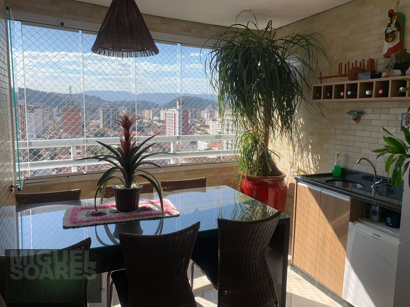 Apartamento à venda com 3 quartos, 98m² - Foto 1