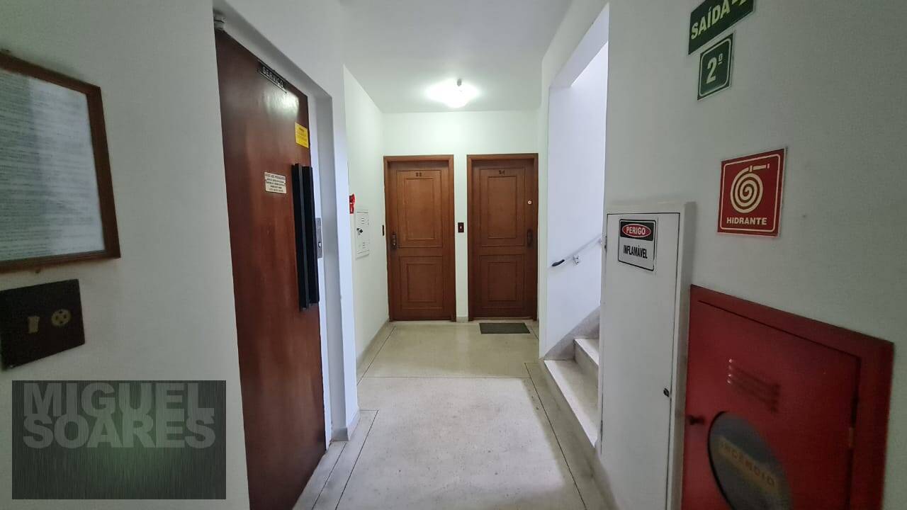 Apartamento à venda com 1 quarto, 56m² - Foto 28