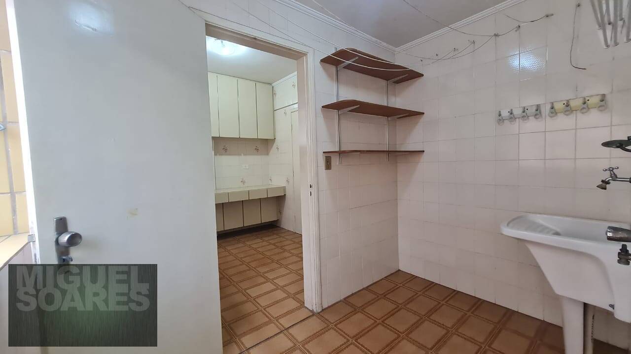 Apartamento à venda com 1 quarto, 56m² - Foto 13