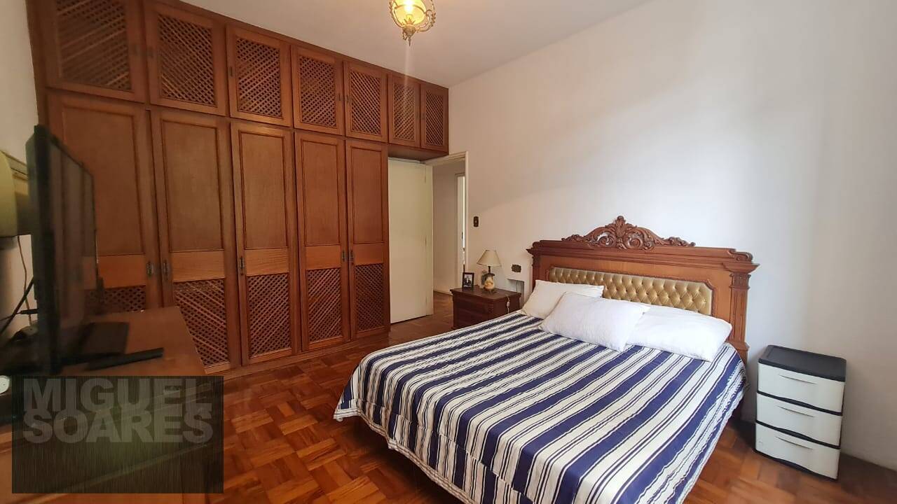 Apartamento à venda com 3 quartos, 198m² - Foto 17