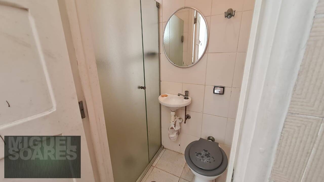 Apartamento à venda com 3 quartos, 198m² - Foto 13