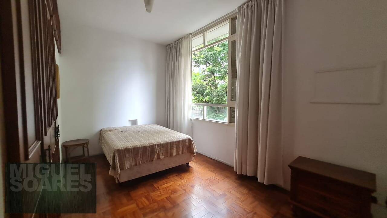 Apartamento à venda com 3 quartos, 198m² - Foto 22