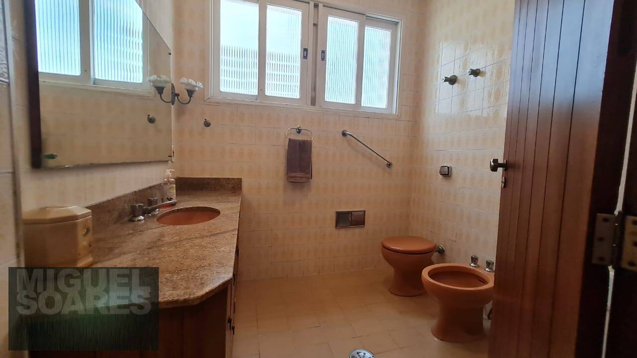 Apartamento à venda com 3 quartos, 198m² - Foto 23