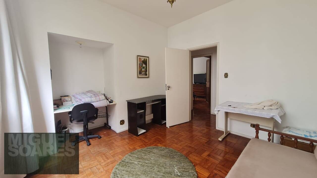 Apartamento à venda com 3 quartos, 198m² - Foto 15