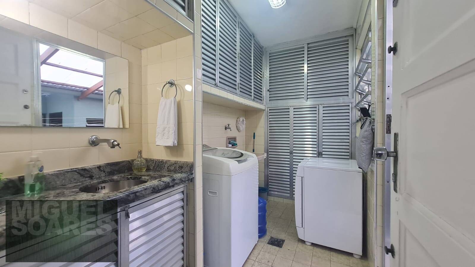 Sobrado à venda com 3 quartos, 180m² - Foto 14