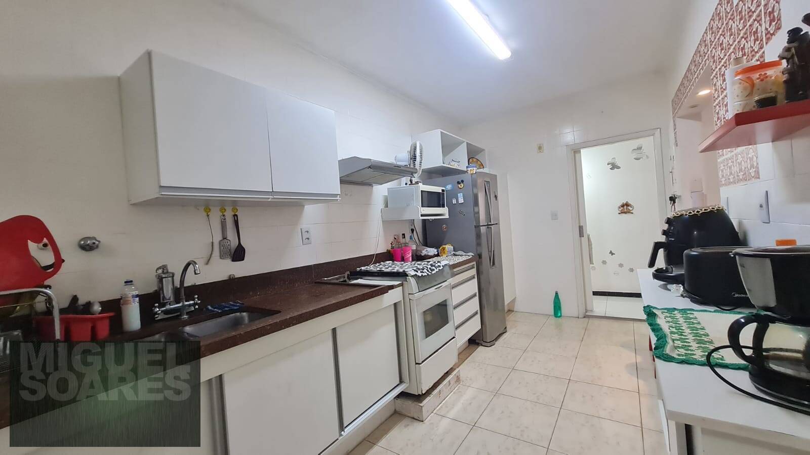 Apartamento à venda com 3 quartos, 97m² - Foto 10