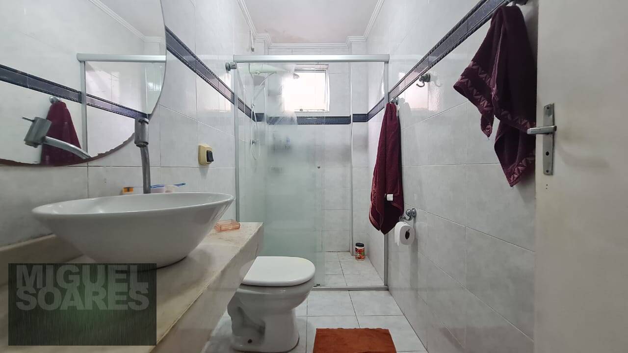 Apartamento à venda com 3 quartos, 97m² - Foto 18