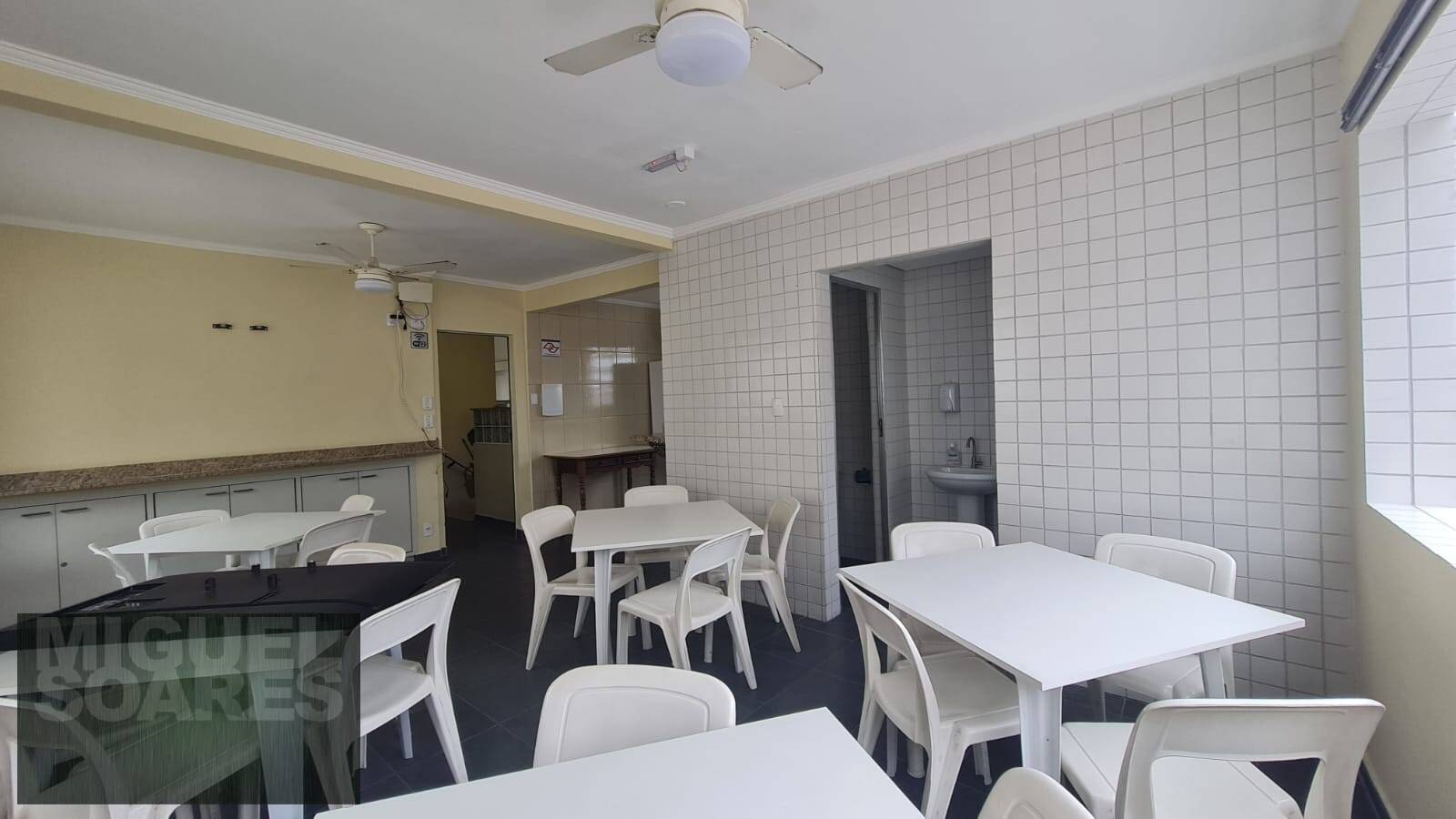 Apartamento à venda com 3 quartos, 97m² - Foto 31