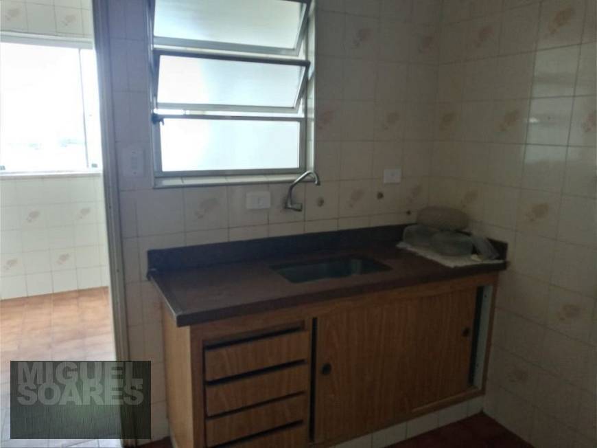 Apartamento à venda com 2 quartos, 137m² - Foto 8