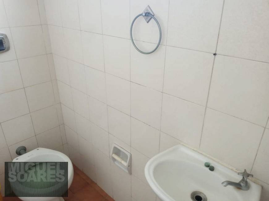 Apartamento à venda com 2 quartos, 137m² - Foto 13