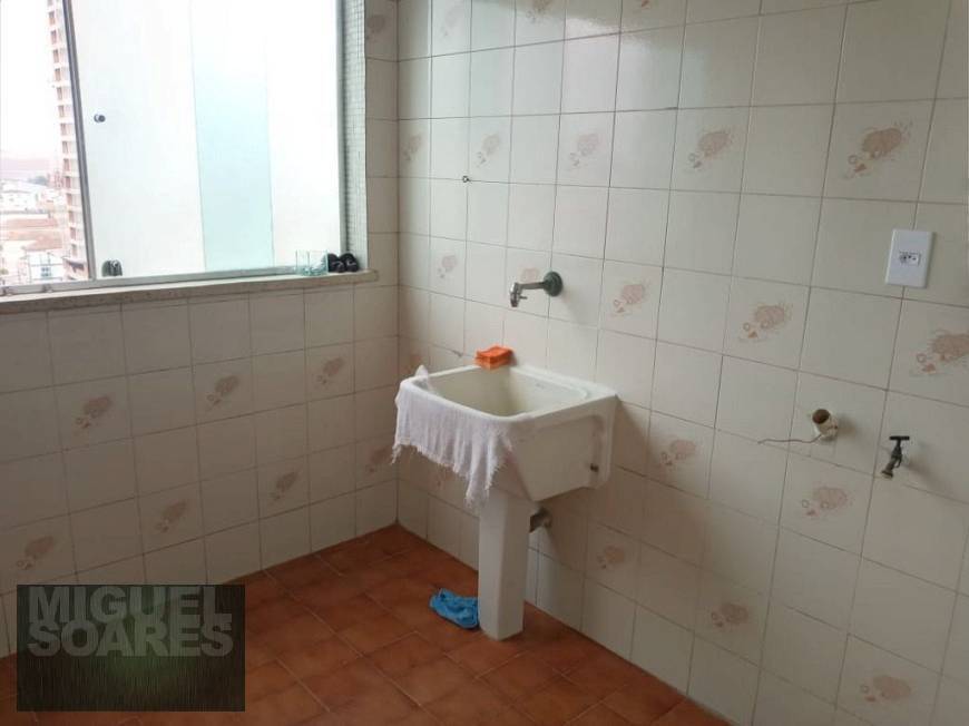 Apartamento à venda com 2 quartos, 137m² - Foto 11