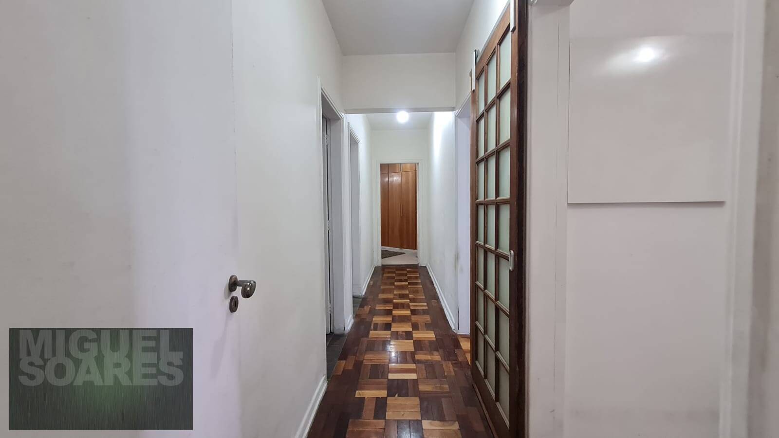 Apartamento à venda com 3 quartos, 147m² - Foto 22