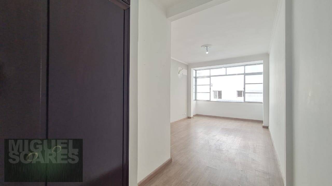 Apartamento à venda com 3 quartos, 111m² - Foto 6