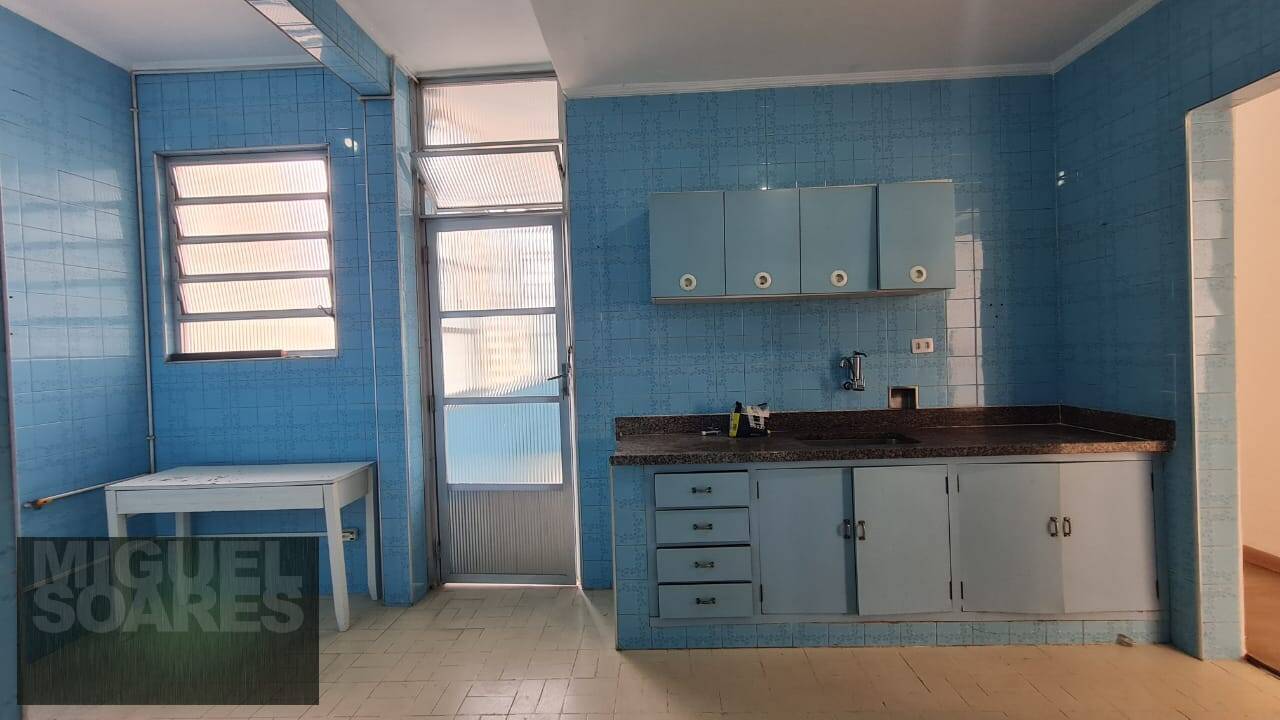 Apartamento à venda com 3 quartos, 111m² - Foto 11