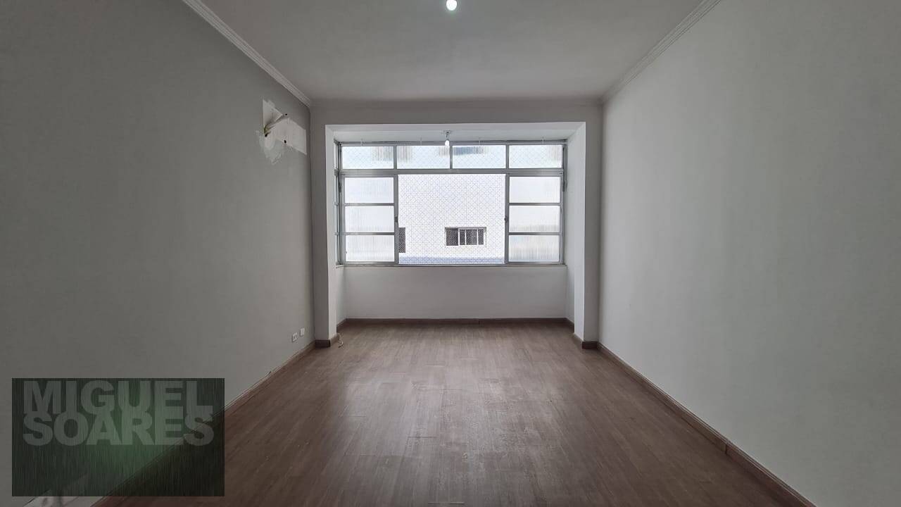 Apartamento à venda com 3 quartos, 111m² - Foto 1