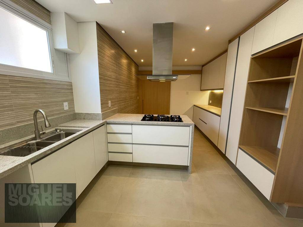 Apartamento à venda com 3 quartos, 174m² - Foto 23